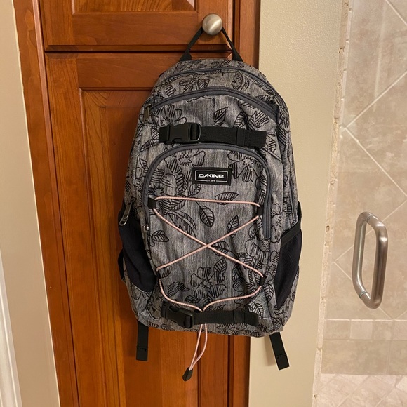 grom 13l backpack
